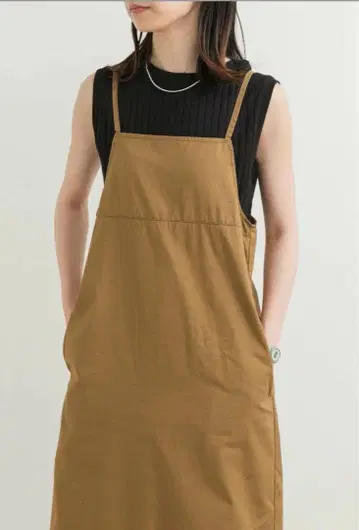 어반 리서치 도어스 Lee 오버롤 스커트 베이지