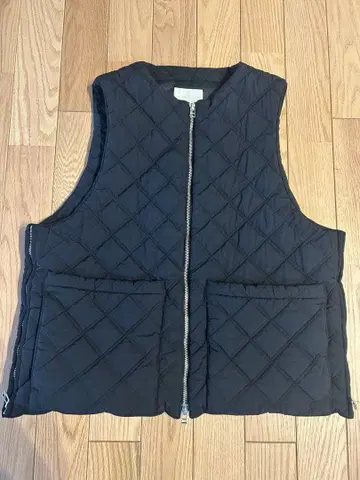 yoke 23aw QUILTING PADDED VEST
