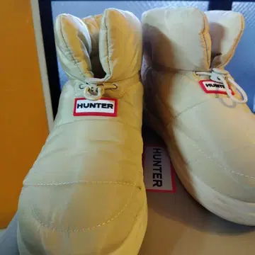 HUNTER WOMENS IN/OUT PUFFER BOOTIE 헌터