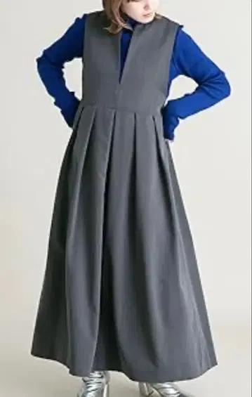 KBF 키넥 플리츠 오버롤 스커트