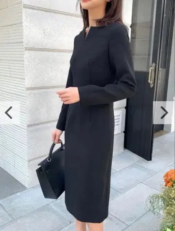 벌스데이 바쉬 키 넥 미디 드레스 M