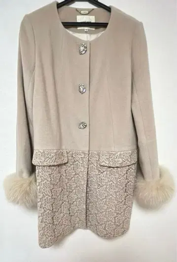 LAISSE PASSE 베이지 퍼 롱 코트 38