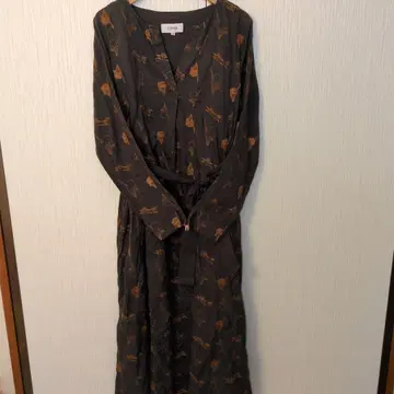 LOISIR 고양이 총자수 롱 원피스