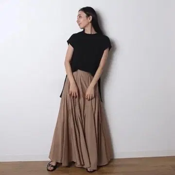 [새상품급] meri 미일리 맥시 플레어 스커트 모카