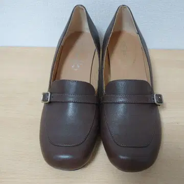 새상품급!! 키다리 아저씨 로퍼 펌프스 브라운 23.0cm