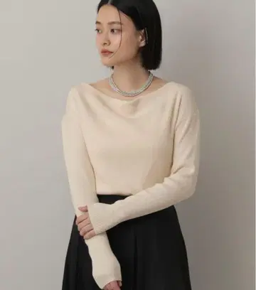 새상품급 드레이프 니트 풀오버