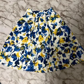 에스트네이션 플레어 스커트 꽃무늬 사이즈 36