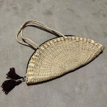 부채꼴 스트로우 바스켓백 태슬 포함