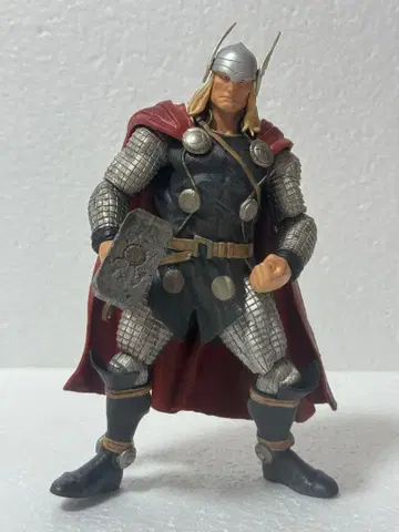 마블 레전드 토르 피규어