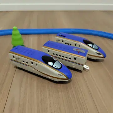 신칸센 E7계 카가야키 프라레일