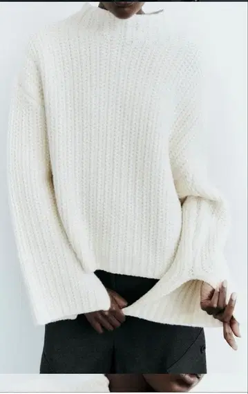 미사용 ZARA 자라 니트 스웨터 화이트