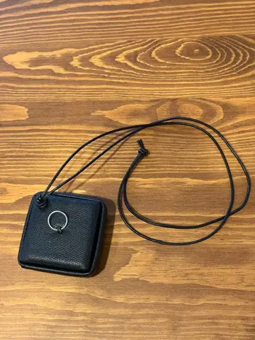 트위스트 박스 코인 케이스 에드 로버트 저드슨