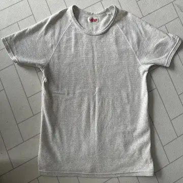 할리우드 런치마켓 스트레치 플라이스 숏 슬리브 T셔츠