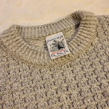 S.N.S. Herning 리브 스웨터