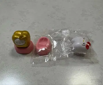 산리오 캐릭터즈 모두 함께 되자 -치아- 헬로키티 레어 골드