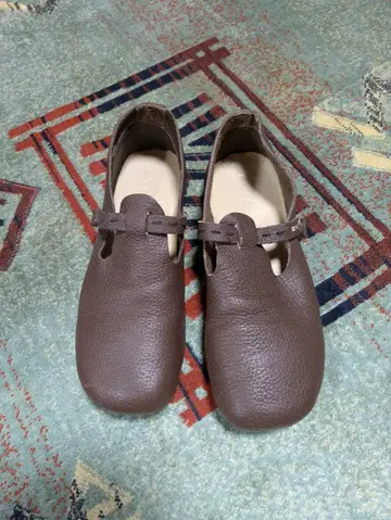 브라운 가죽 스트랩 로퍼