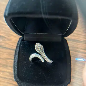 화이트 스네이크 반지 P t900 플라티나 반지 다이아
