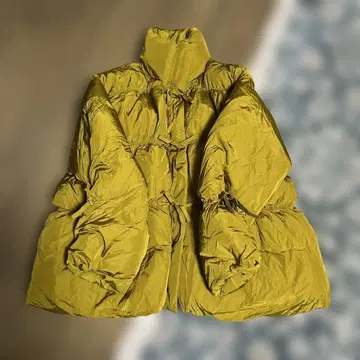 THEYON 리본 악센트 다운