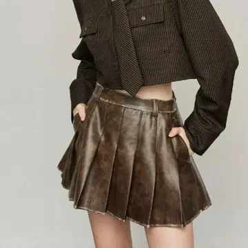 새상품 EMODA 빈티지 라이크 플리츠 미니 스커트