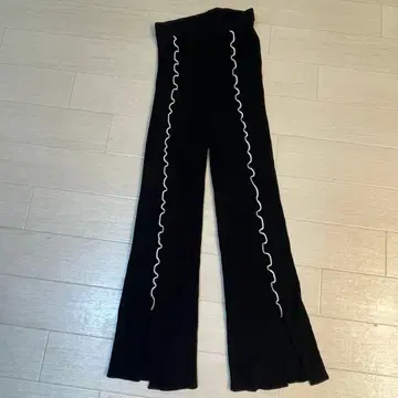 soduk 블랙 팬츠 화이트 장식