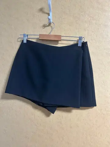 ZARA 블랙 타이트 스커트 숏 기장