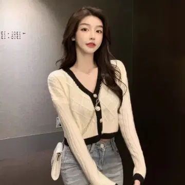 아이보리 블랙 다이아몬드 가디건