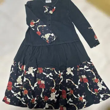 핑크하우스 블랙 꽃무늬 긴팔 셋업