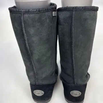 블랙 스웨이드 어그 부츠 에뮤