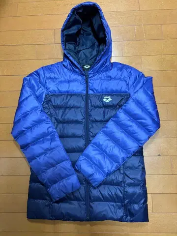 arena 다운 자켓 L 사이즈