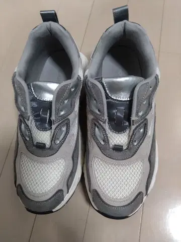 nouer 누에르 스니커즈