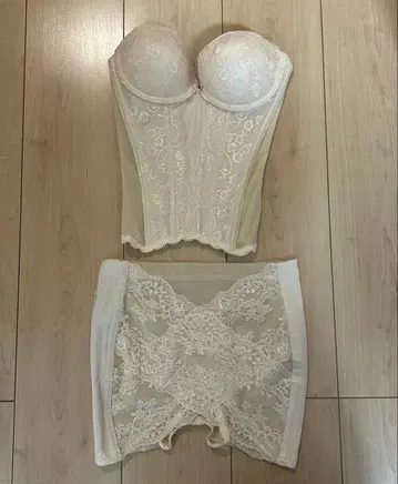 브라이덜 이너 상하의 세트 C65 페이주 클라우디아 깔끔 워커