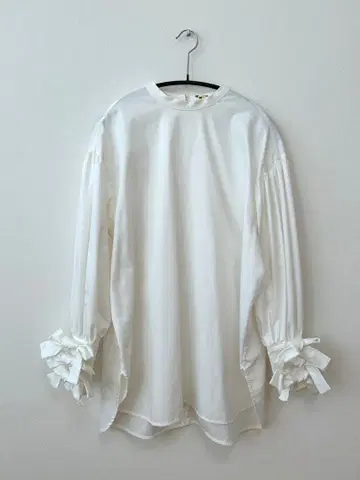 shirocon yori 리본 커프스 긴팔 블라우스 36