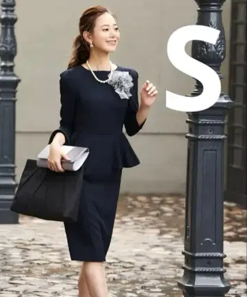 네이비 페플럼 원피스 수트