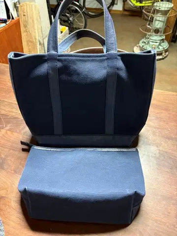 유닛 애로우즈 네이비 토트백과 파우치 세트