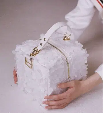 새상품급 [ Bibiy ] B.FLORET BOX BAG