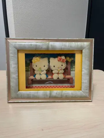 헬로키티 빈티지 아트 프레임