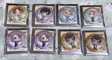 헤타리아 치마니와 캔뱃지 모음