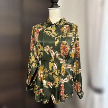 택 포함 새상품! 19800 카키 레트로 패턴 셔츠 F