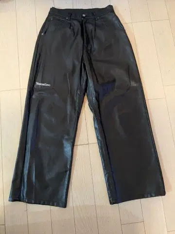 YOUNGER SONG 인조 가죽 팬츠