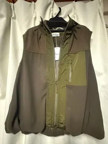 [ 미사용 새상품 ] LUSUD 이소재 도킹 벌룬 베스트