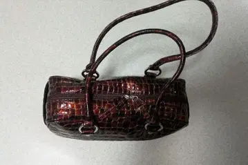 COCCO FIORE 코코 피오레 에나멜 핸드백