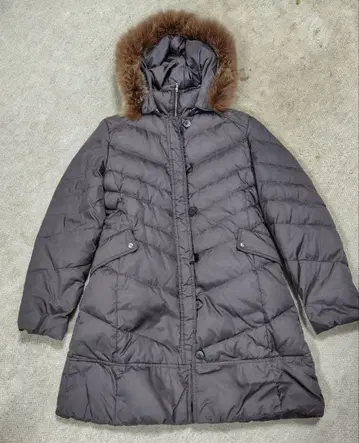 다크 브라운 다운 자켓 퍼 포함 후드