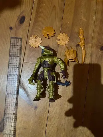 케너 프레데터 피규어 스파이크드 테일 프레데터