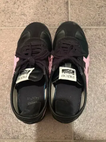 오니츠카 타이거 멕시코66 블랙/핑크