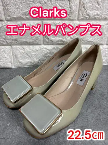 새상품급 Clarks 클락스 차이나베리 에나멜 펌프스