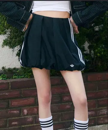 adidas 스트라이프 벌룬 스커트 블랙 L