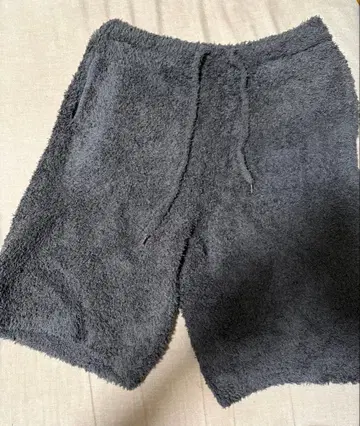 새상품 젤라피케 그레이 숏팬츠