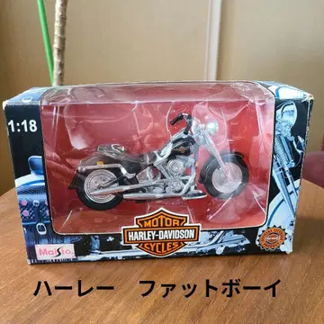할리 팻보이 1:18 스케일 모델