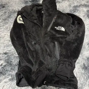 THE NORTH FACE ANTARCTICA EXPEDITION M