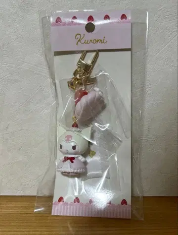 쿠로미 딸기 휘핑 케이크 키링 산리오